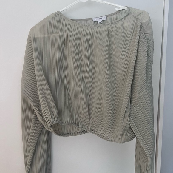 Sage Green top and pant set by Gianni Bini (sizes in description) - Picture 3 of 7